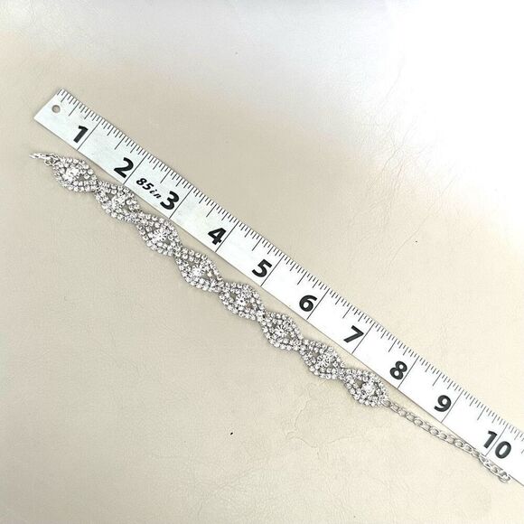 Faux Diamond bracelet - Picture 3 of 7